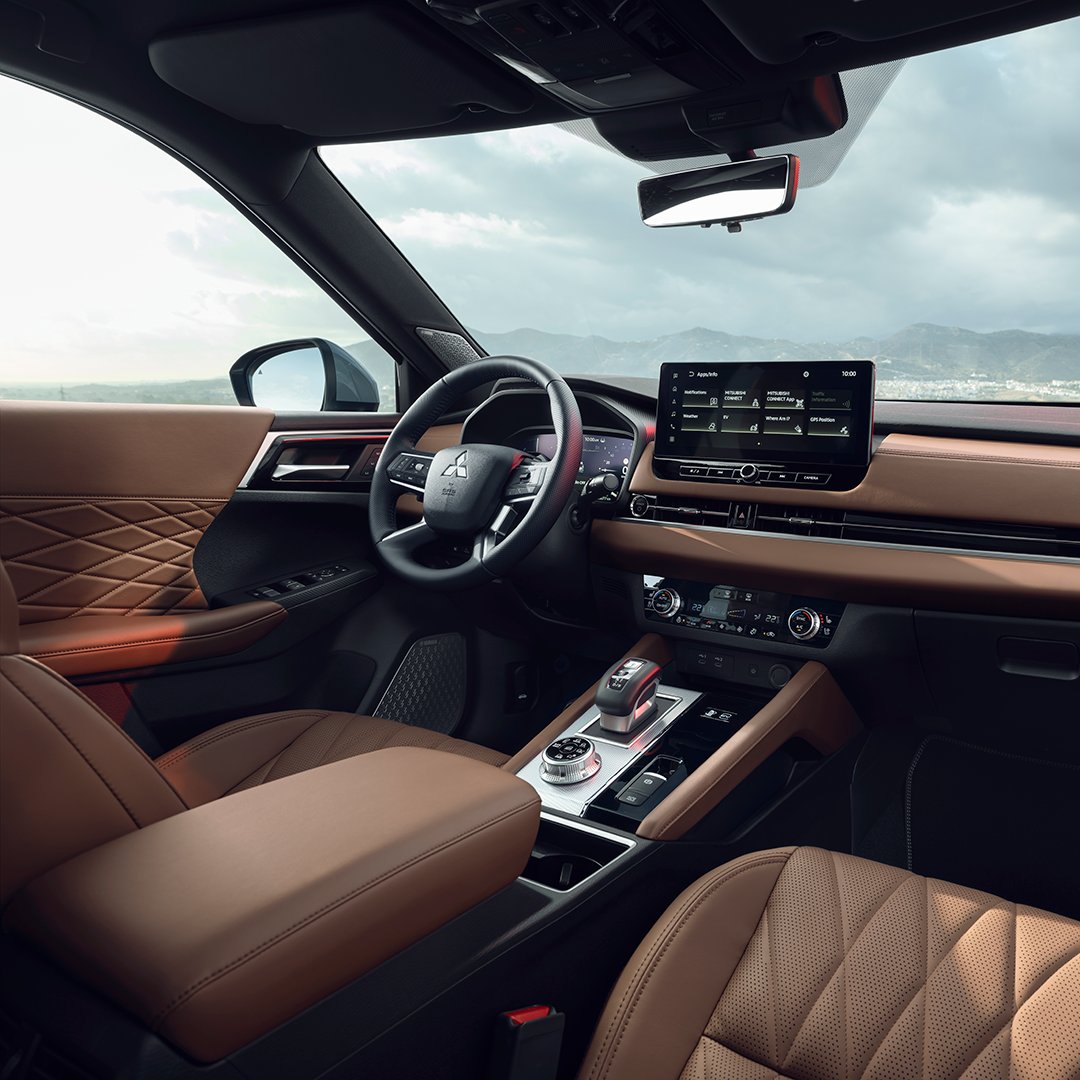 Nové Mitsubishi OUTLANDER PHEV - design interiéru