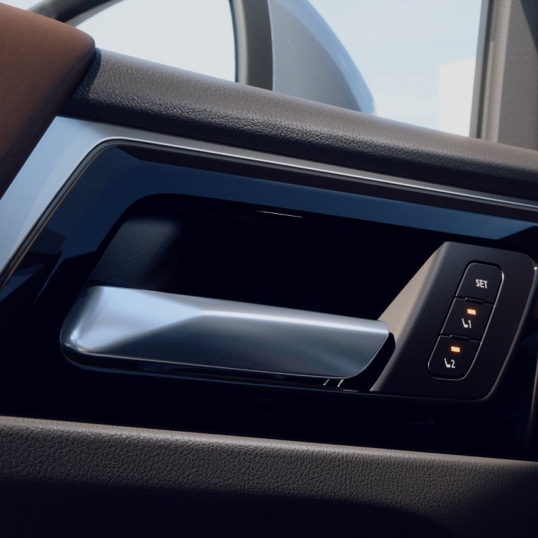 Nové Mitsubishi OUTLANDER PHEV - elektricky nastavitelná sedadla