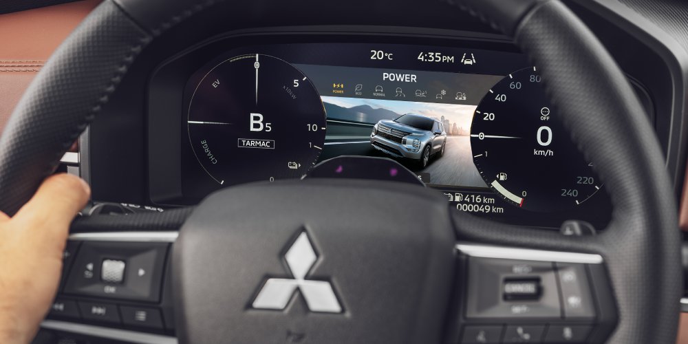 Nové Mitsubishi OUTLANDER PHEV - jízdní režim výkon