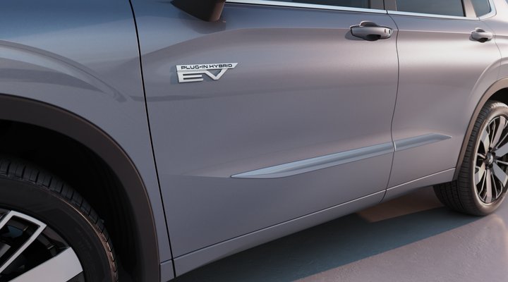 Nové Mitsubishi OUTLANDER PHEV - boční ochranné lišty Nové Mitsubishi OUTLANDER PHEV - boční ochranné lišty