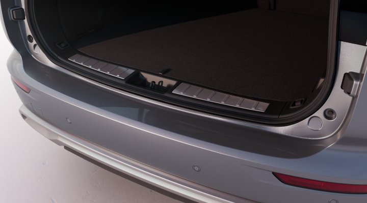 Nové Mitsubishi OUTLANDER PHEV - lišta nákladové hrany pátých dveří Nové Mitsubishi OUTLANDER PHEV - lišta nákladové hrany pátých dveří