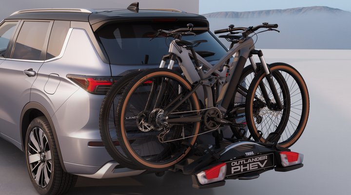 Nové Mitsubishi OUTLANDER PHEV - nosič kol na tažné zařízení Nové Mitsubishi OUTLANDER PHEV - nosič kol na tažné zařízení
