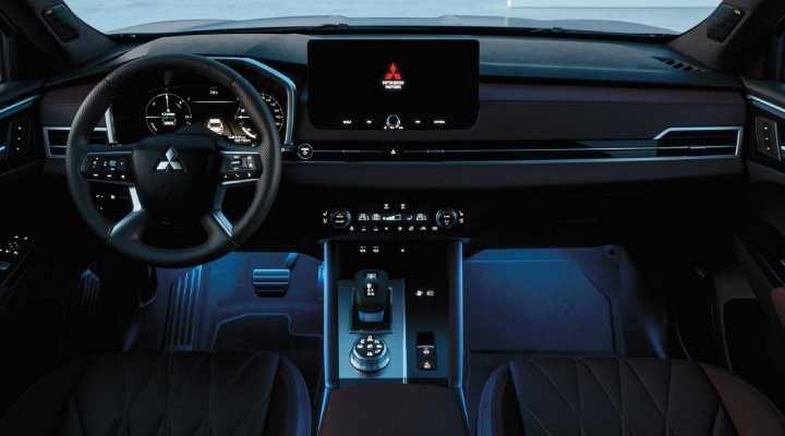 Nové Mitsubishi OUTLANDER PHEV - osvětlení interiéru Nové Mitsubishi OUTLANDER PHEV - osvětlení interiéru