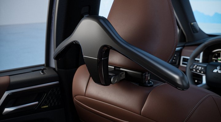 Nové Mitsubishi OUTLANDER PHEV - ramínko na opěrku hlavy Nové Mitsubishi OUTLANDER PHEV - ramínko na opěrku hlavy
